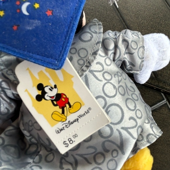 Vintage Deadstock Minnie Mouse 2000 Grad Nite plush, cap, gown, diploma - Picture 6 of 10